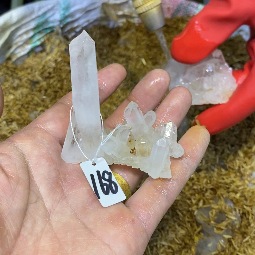 水晶原石摆件未镶嵌水晶