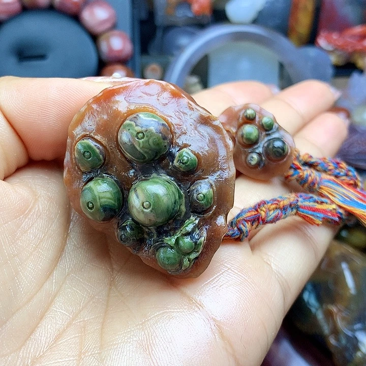 硅化玉未镶嵌吊坠(不含链)玉雕莲蓬