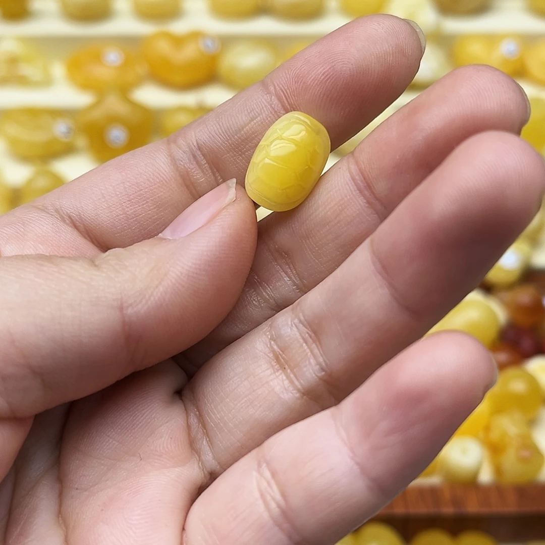 蜜蜡未镶嵌裸石天然