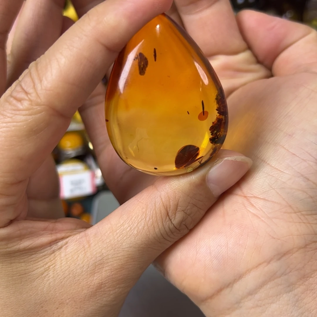 未镶嵌琥珀珠宝奇石465