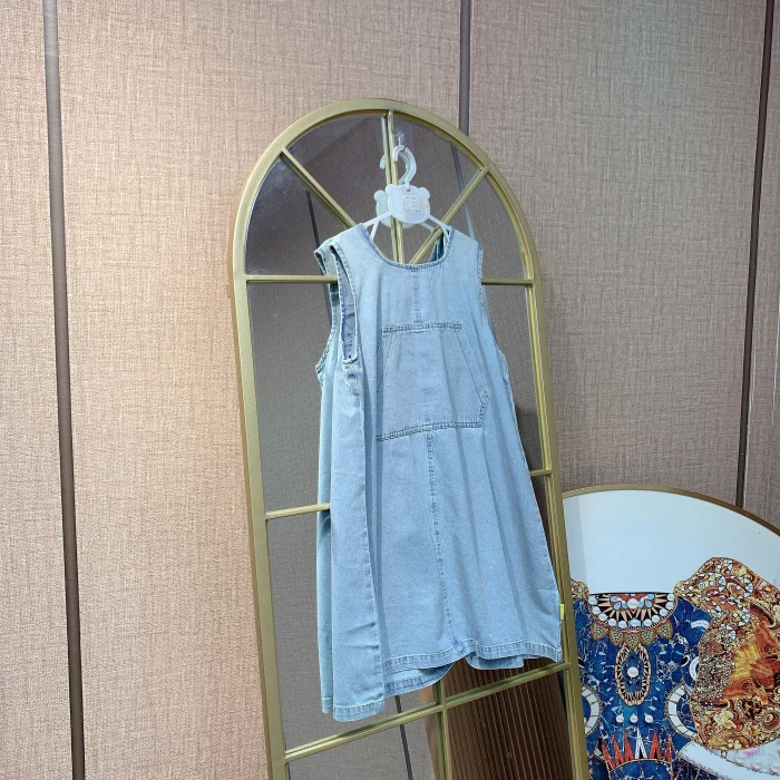 AN441  宝宝蓝色牛仔背心连衣裙  秋季