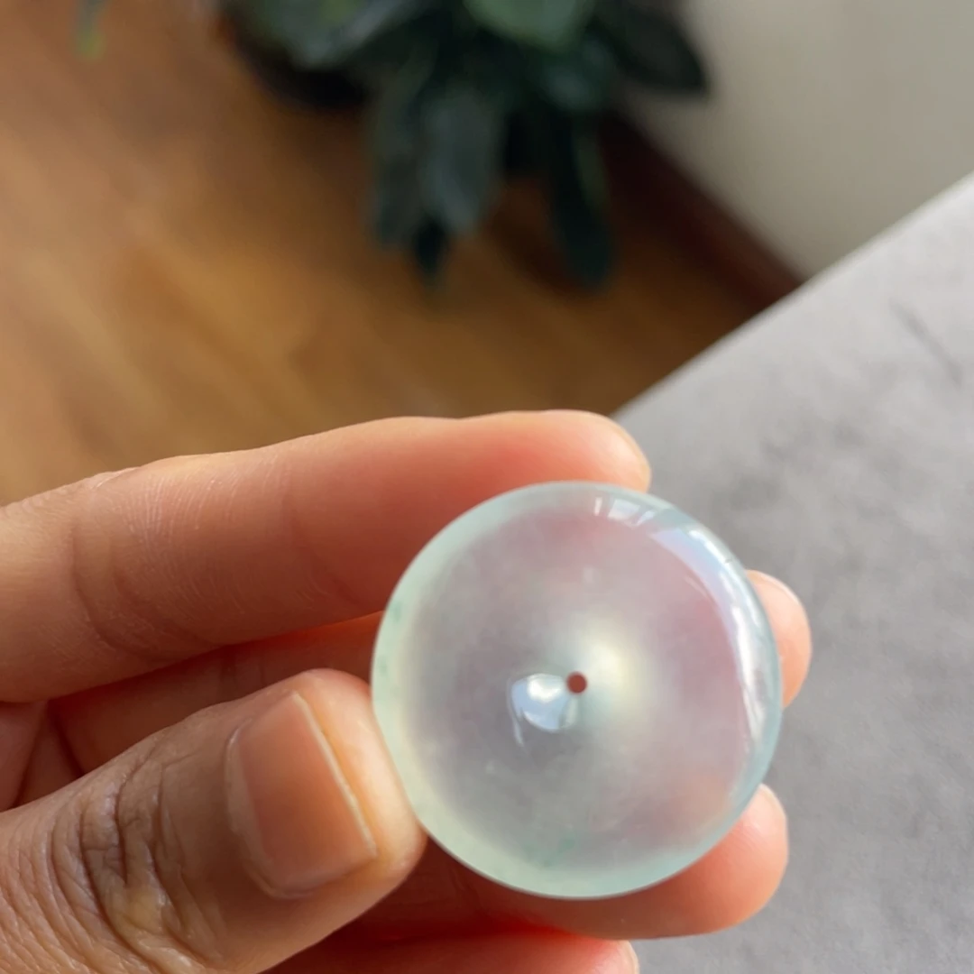 翡翠未镶嵌颈饰白冰