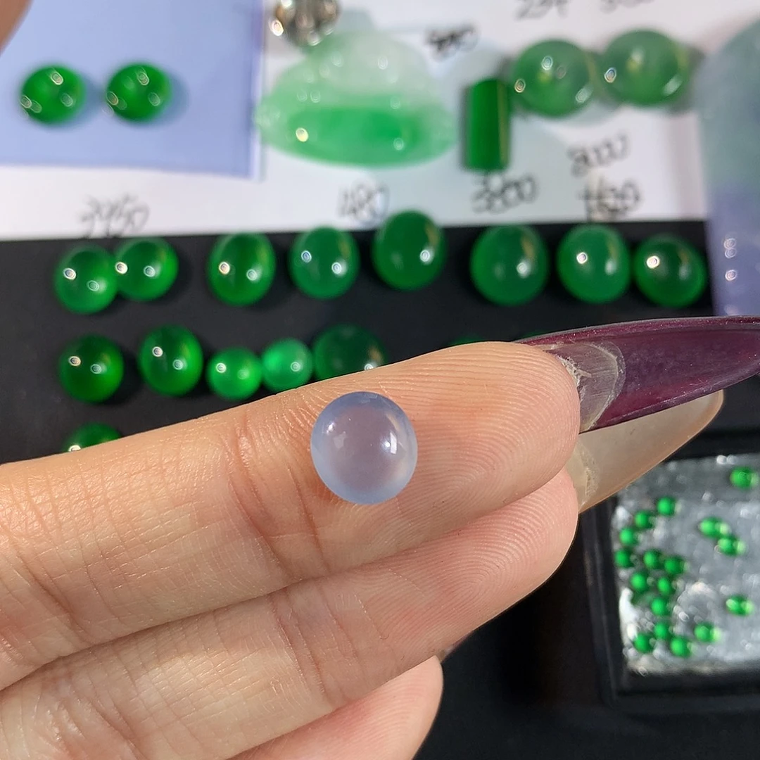 翡翠散珠8.2 3.7 翡翠