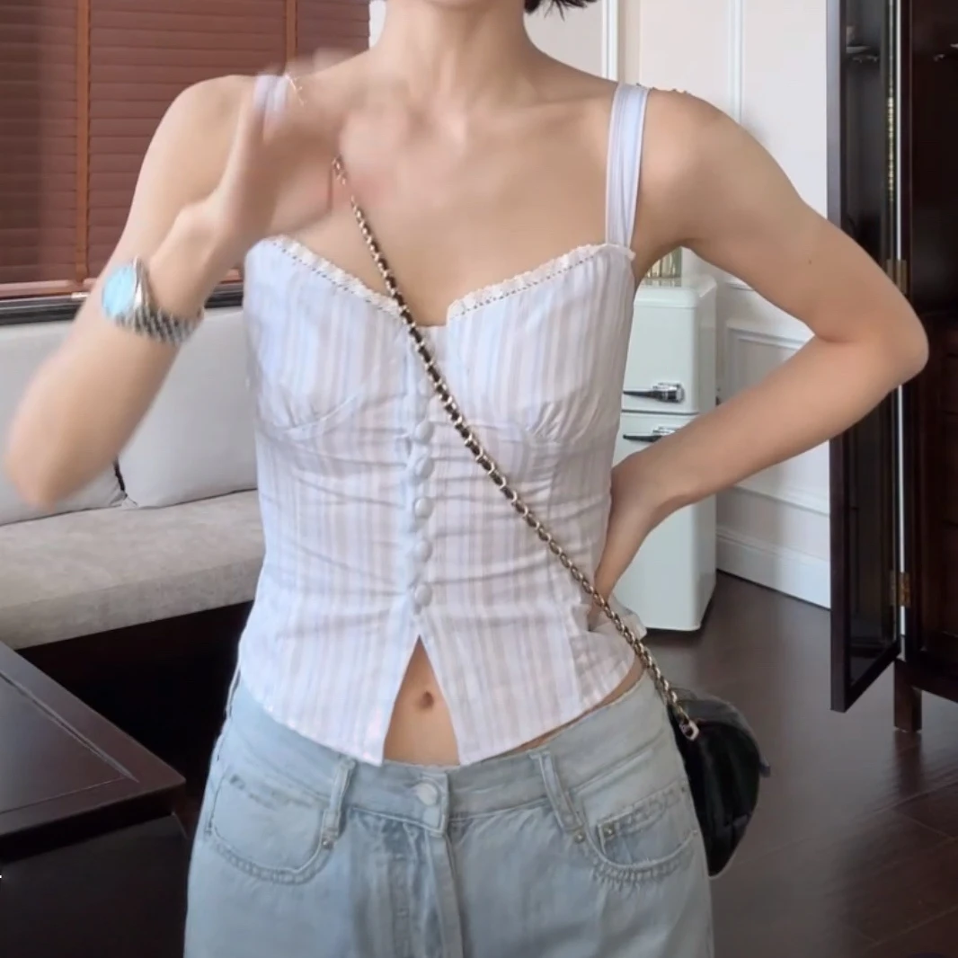 法式小清新条纹蕾丝花边吊带女2025夏季新款设计感度假时尚小吊带