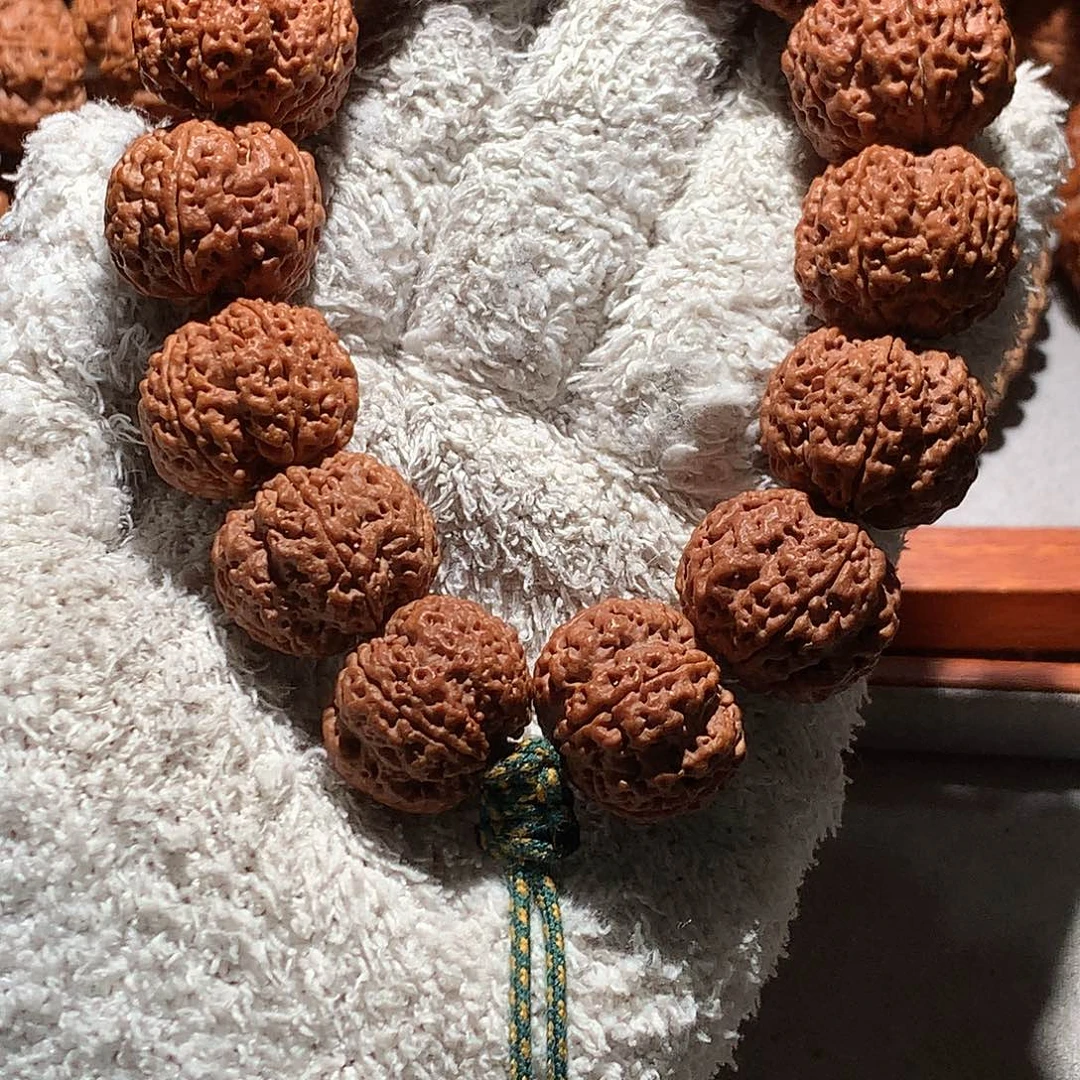 丰***西金刚菩提吊坠23超头深沟梅花