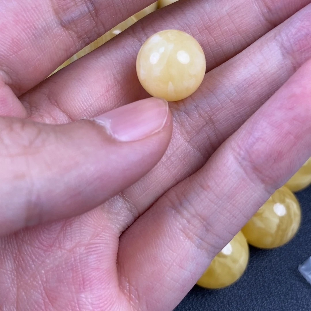 琥珀未镶嵌珠宝奇石48