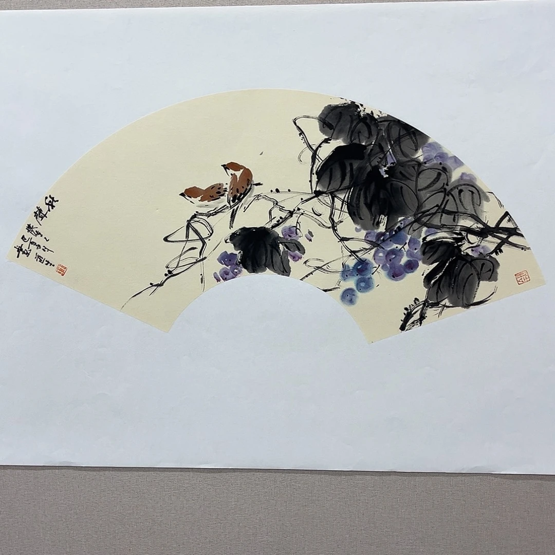 国画艺术家真人手绘