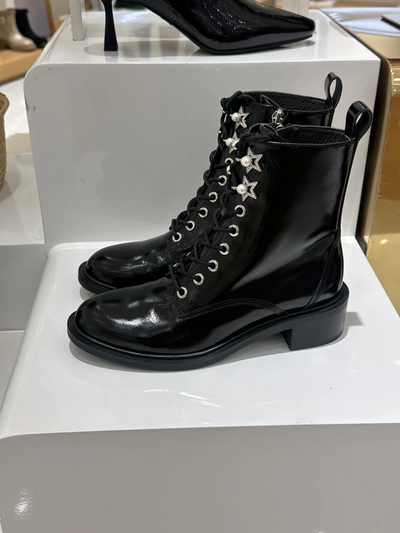 秋冬纯皮短靴百搭时尚马丁靴