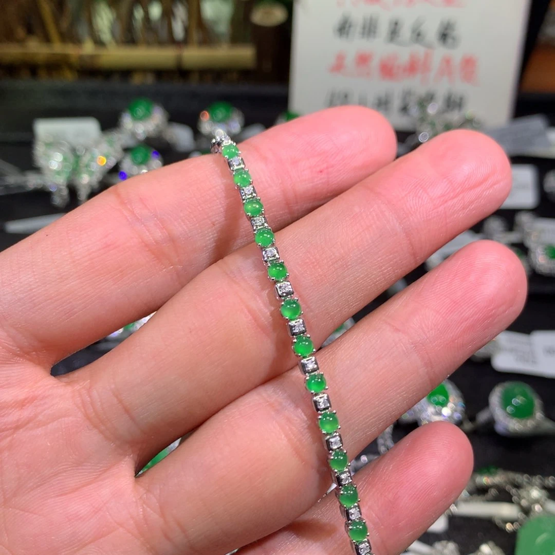 【闪购商品】翡翠手链18K金镶嵌蛋面