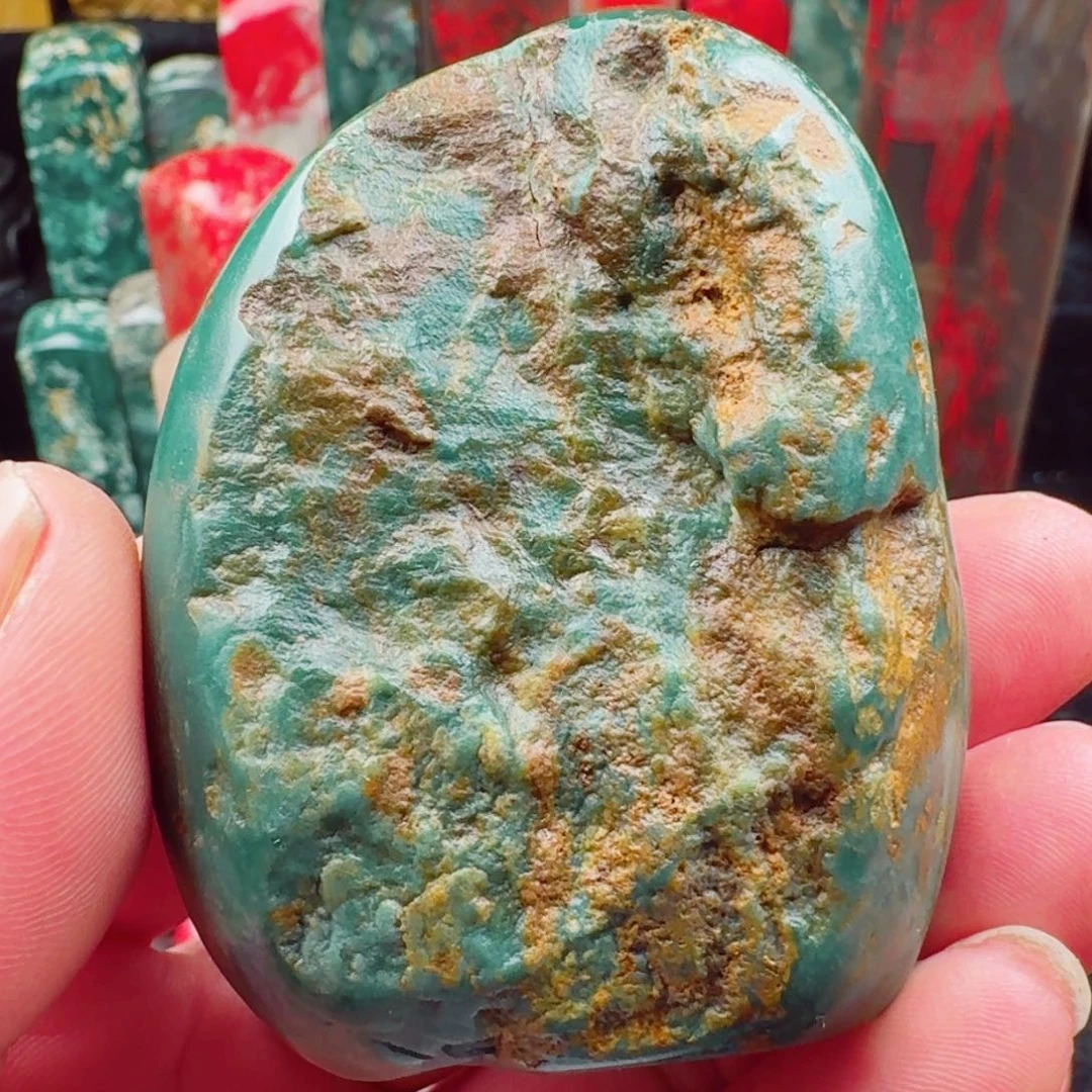 昌化鸡血石昌化绿田