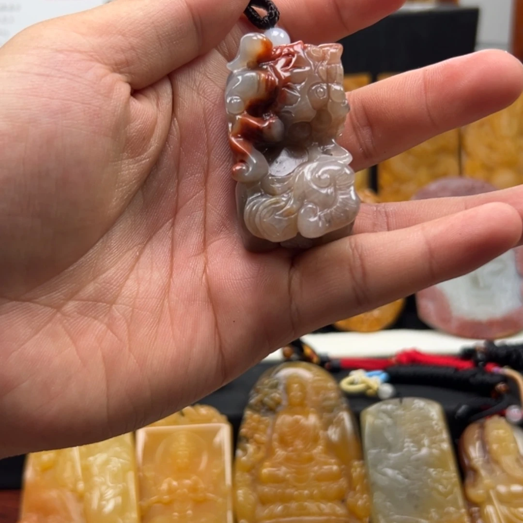 石英质玉（黄龙玉）未镶嵌多样性发货，发其一