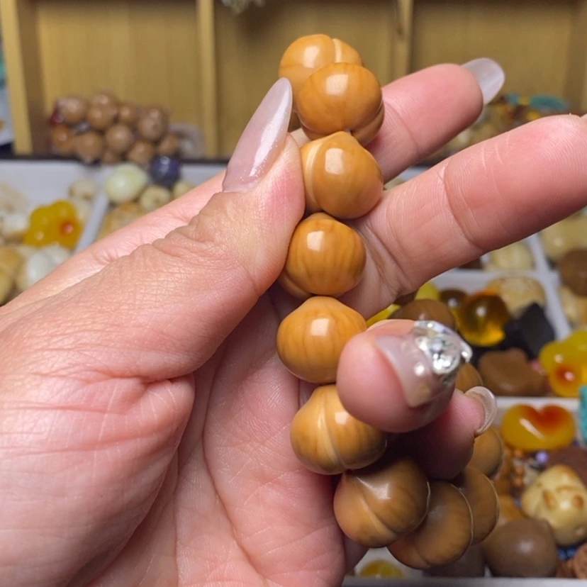 【闪购商品】吊坠猴头核桃学**境光面