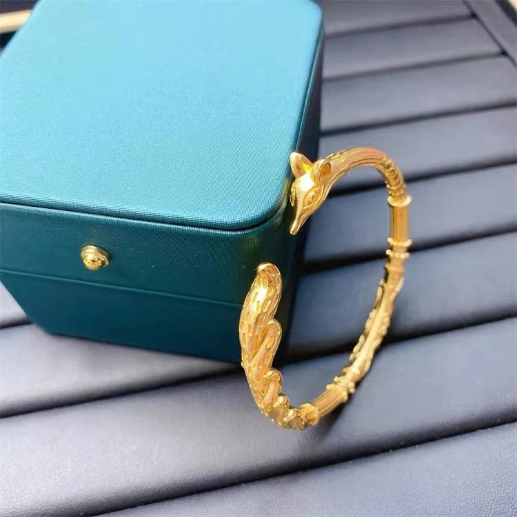 ZSZ1122铂亚思   精工实心狐狸手镯