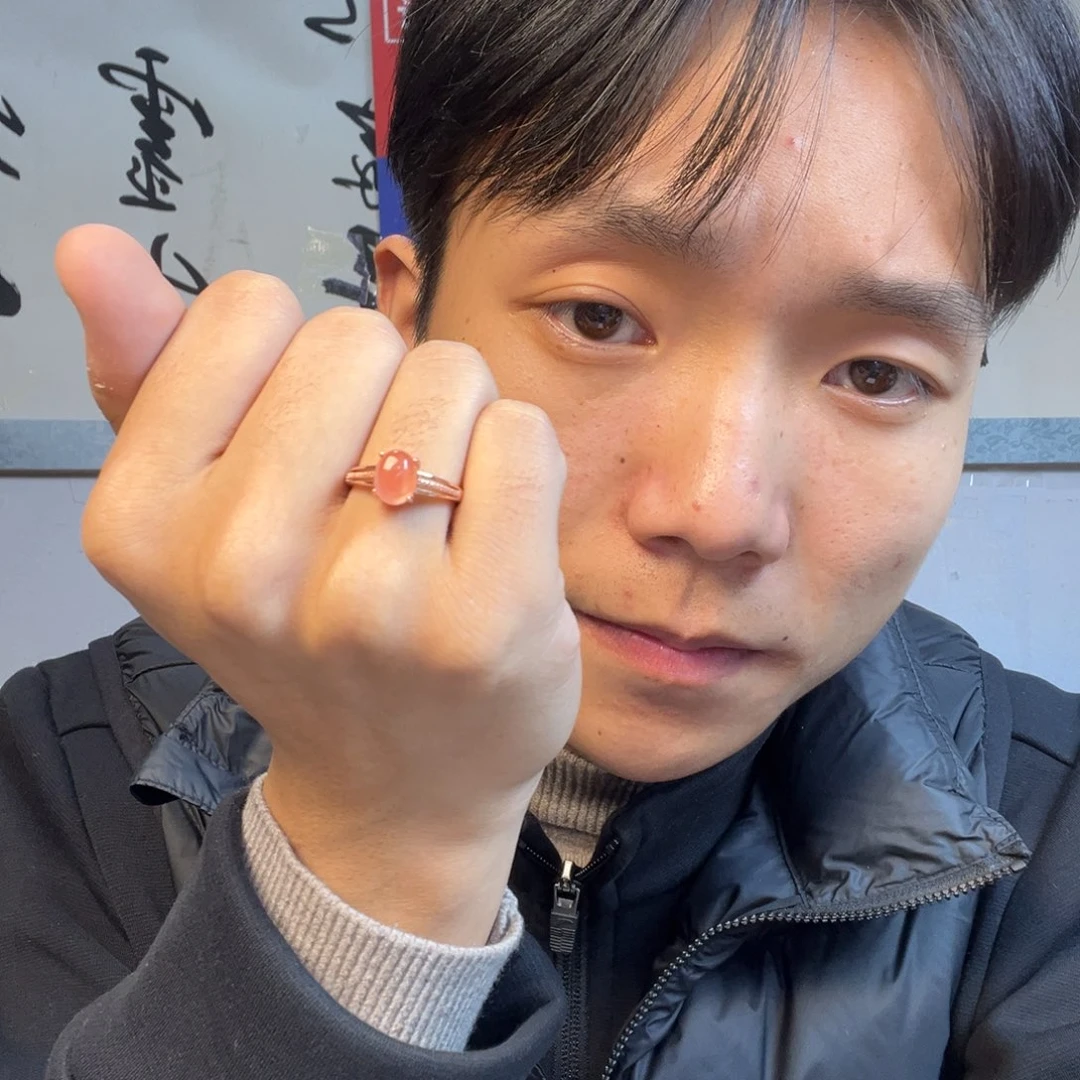 颈饰未镶嵌南红玛瑙