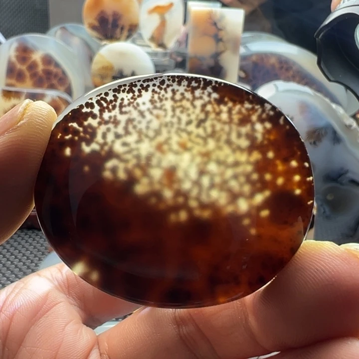 未镶嵌玛瑙/玉髓珠宝奇石