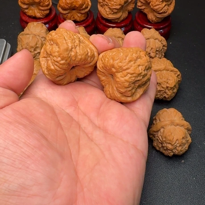 文玩核桃吊坠风**变39蛙蛙