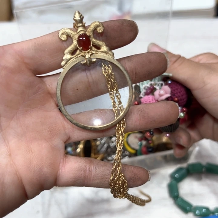 Z****G新亿阁杂项无售后