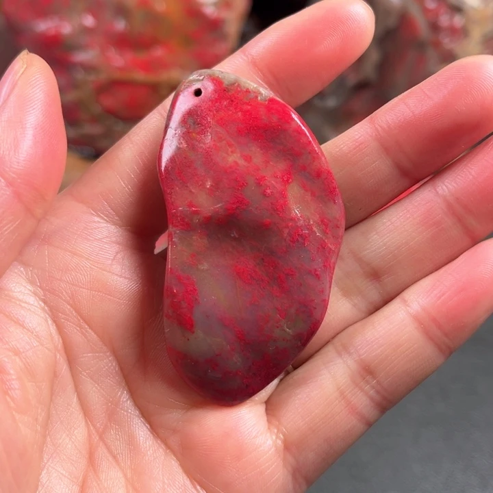 昌化鸡血石我***?昌化鸡血石原石挂件