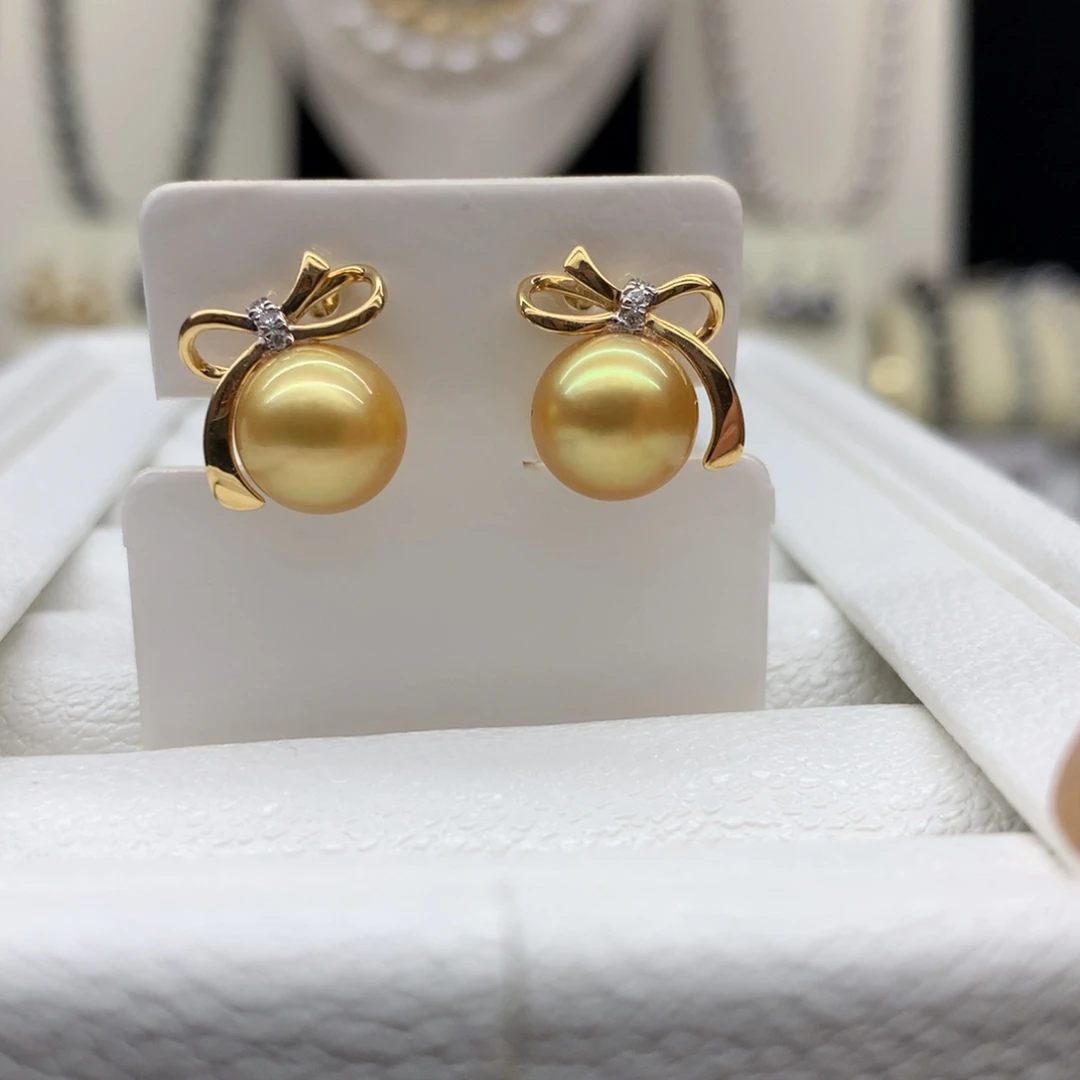 海水珍珠耳饰18K金镶嵌8.6mm金珠耳钉