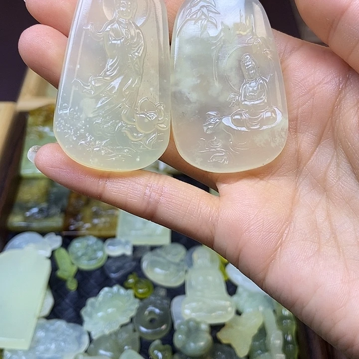 岫玉合金精品岫玉观音牌枣****制