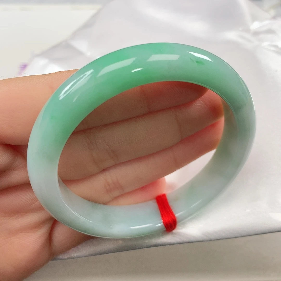 翡翠手镯未镶嵌 正圈⑩①