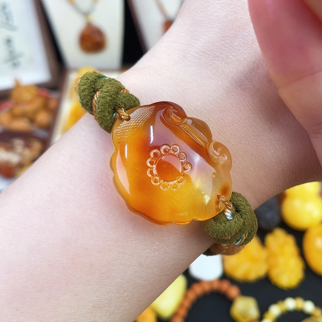 琥珀未镶嵌珠宝奇石