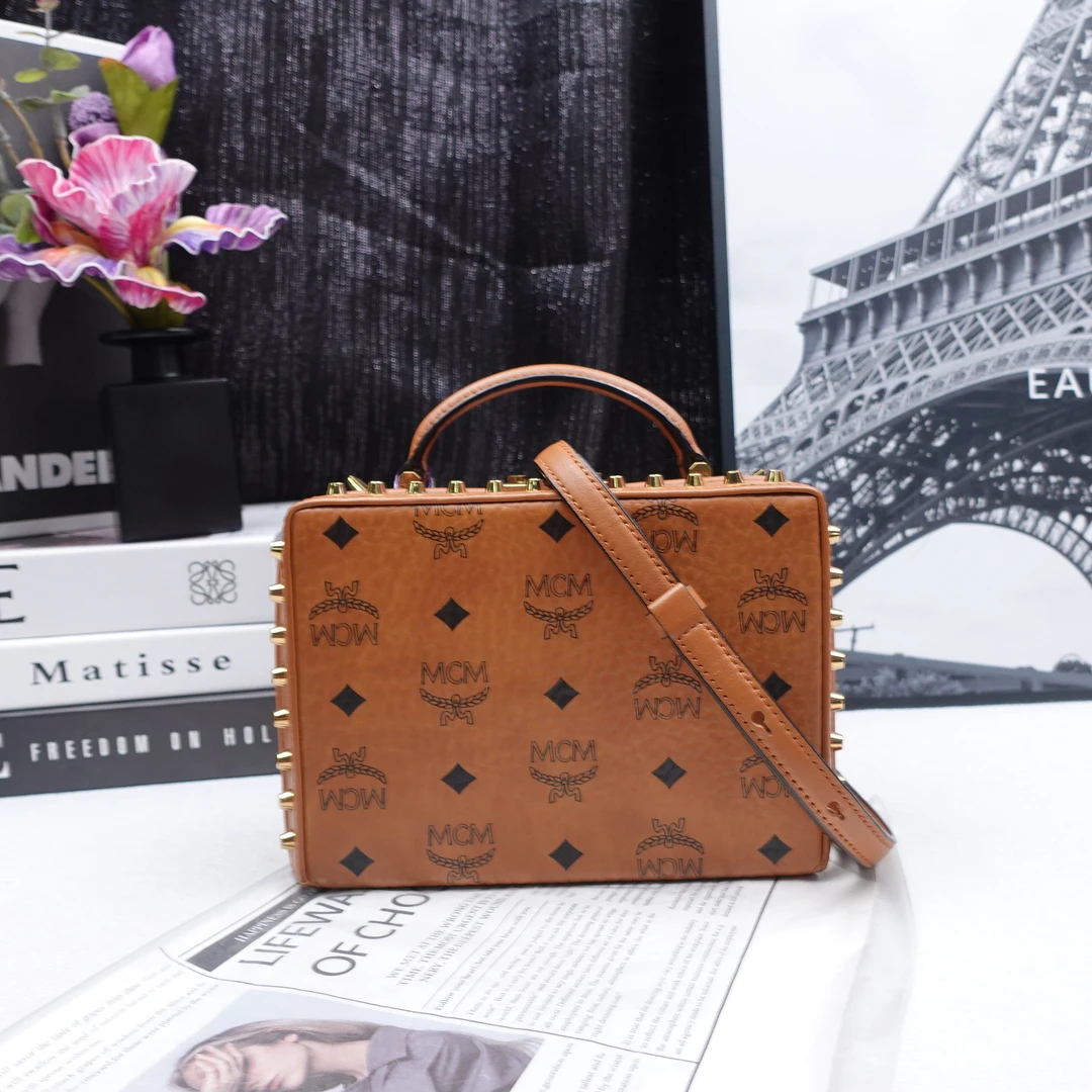 95新 MCM 单肩包/T10160876