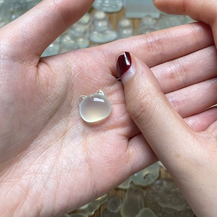 蛇纹石玉颈饰未镶嵌啊**啊