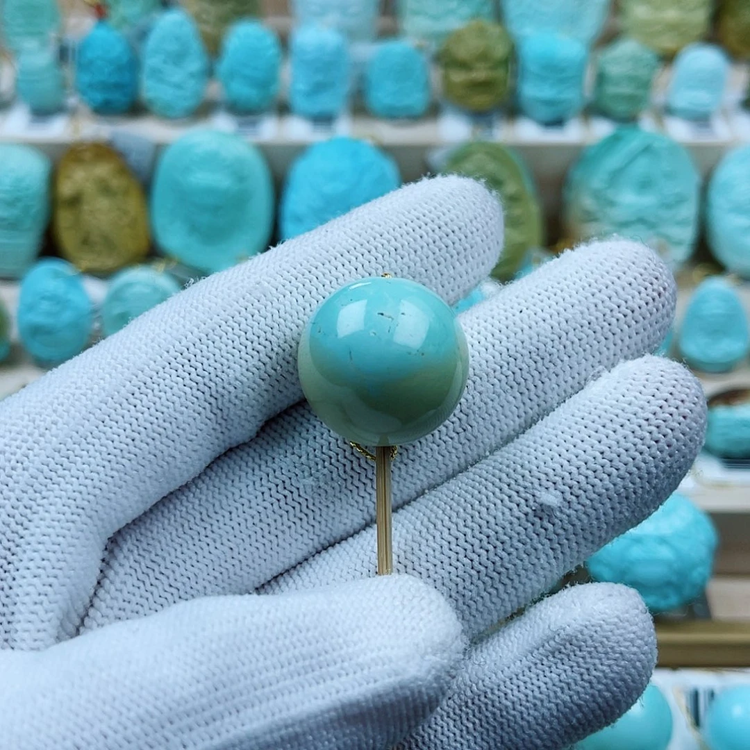 绿松石未镶嵌珠宝奇石