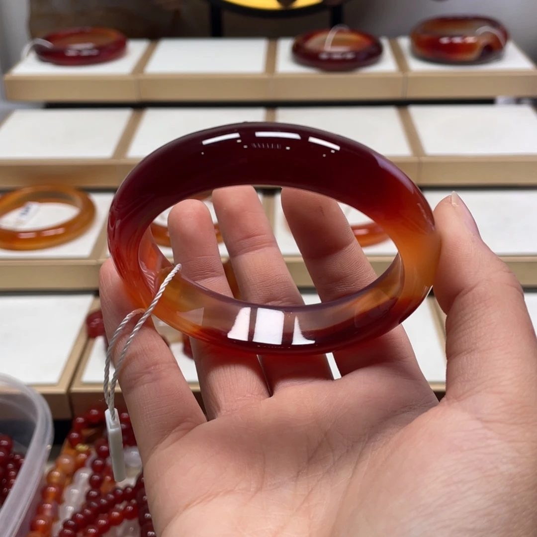 玛瑙/玉髓未镶嵌手镯