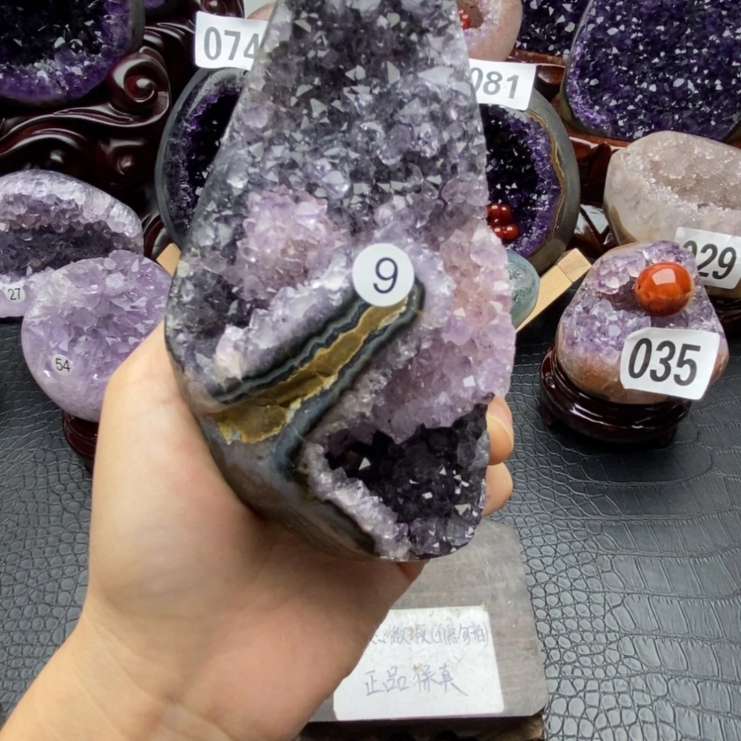 默***言紫晶大型摆件（非配饰）未镶嵌