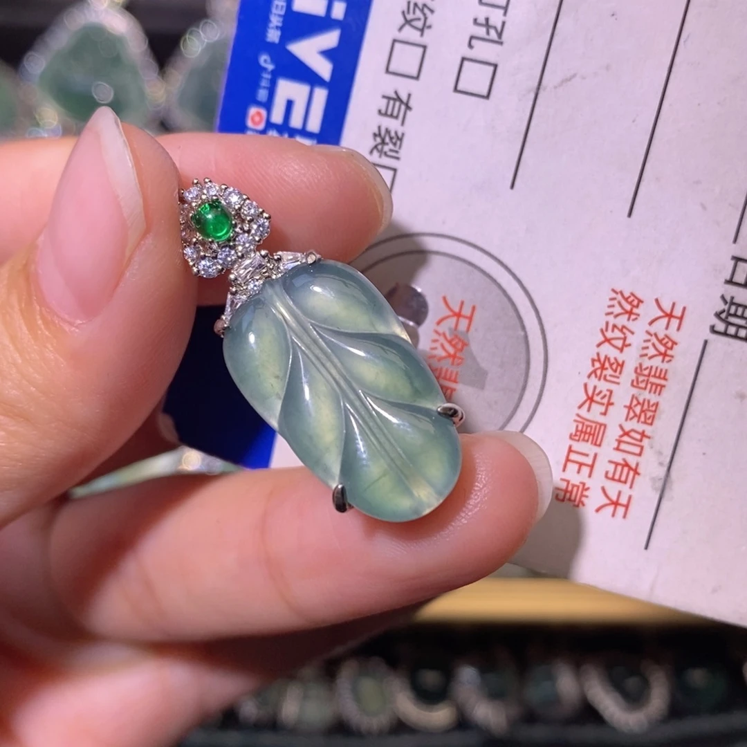 翡翠未镶嵌颈饰天然