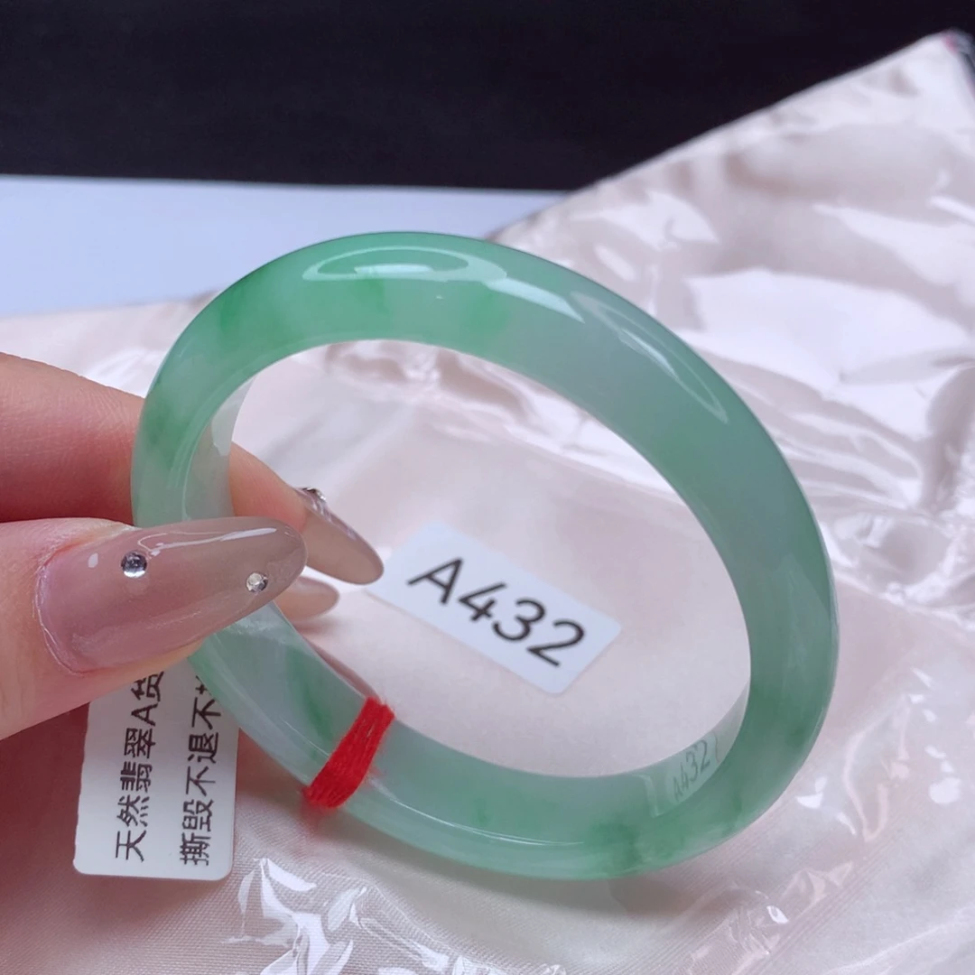 未镶嵌手镯翡翠手镯54贵妃