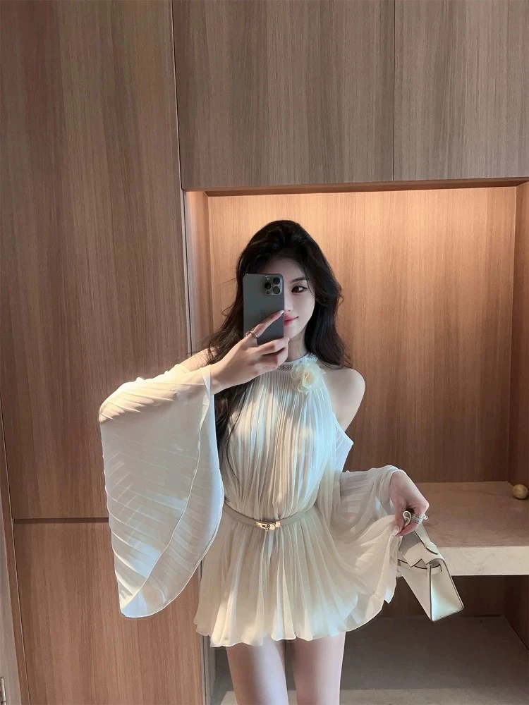 显瘦时尚法式小众露肩拼接系带上衣气质夏季收腰泡泡袖褶皱设计感