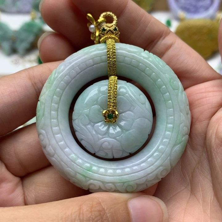 颈饰未镶嵌翡翠翡翠