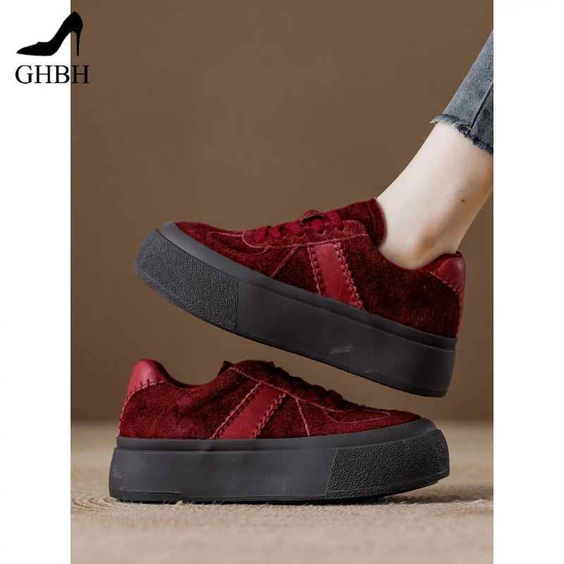 秋季复古红色德训鞋女爆款板鞋2025新款厚底鞋子女圆头休闲鞋增高