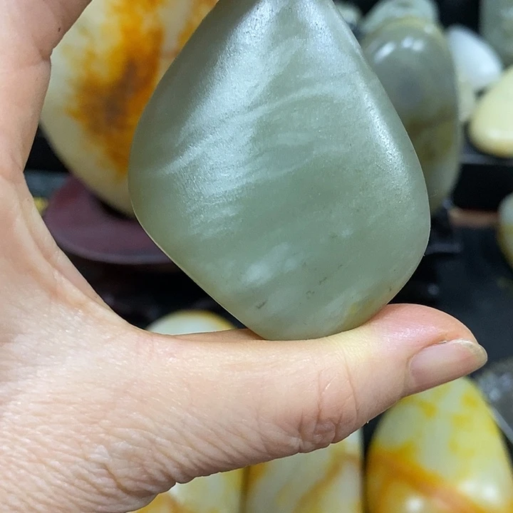 未镶嵌和田玉（糖玉）挂件