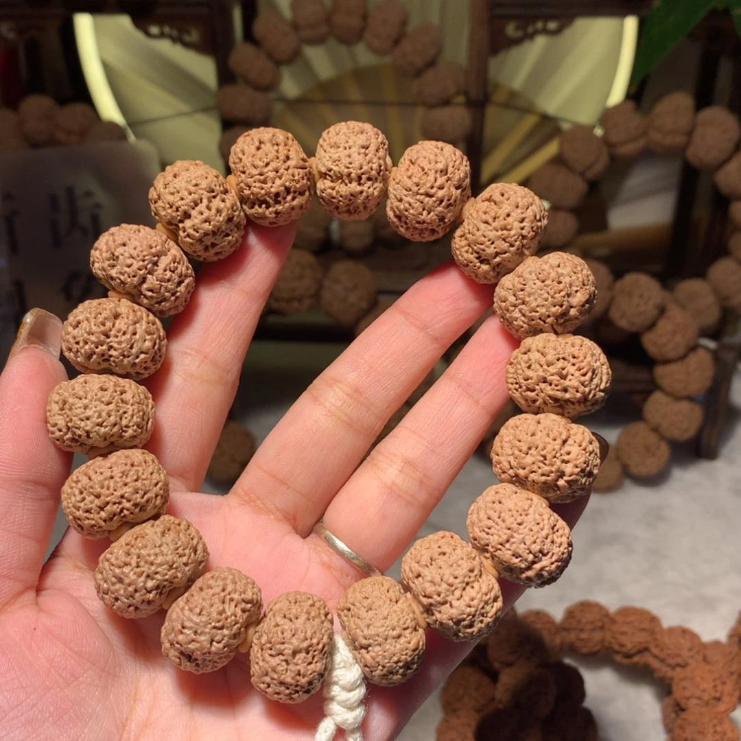 金刚菩提手串v****n1。