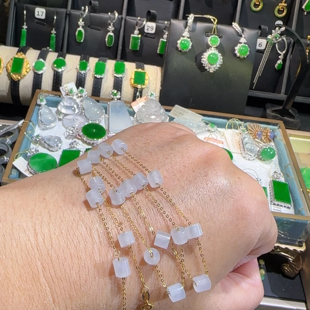 翡翠18K金镶嵌颈饰满天星45cm