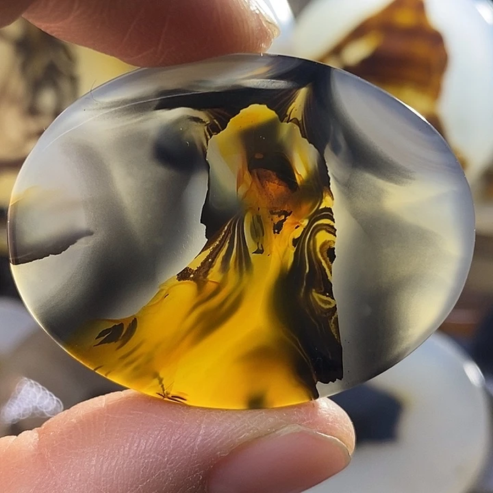 未镶嵌颈饰玛瑙/玉髓华*