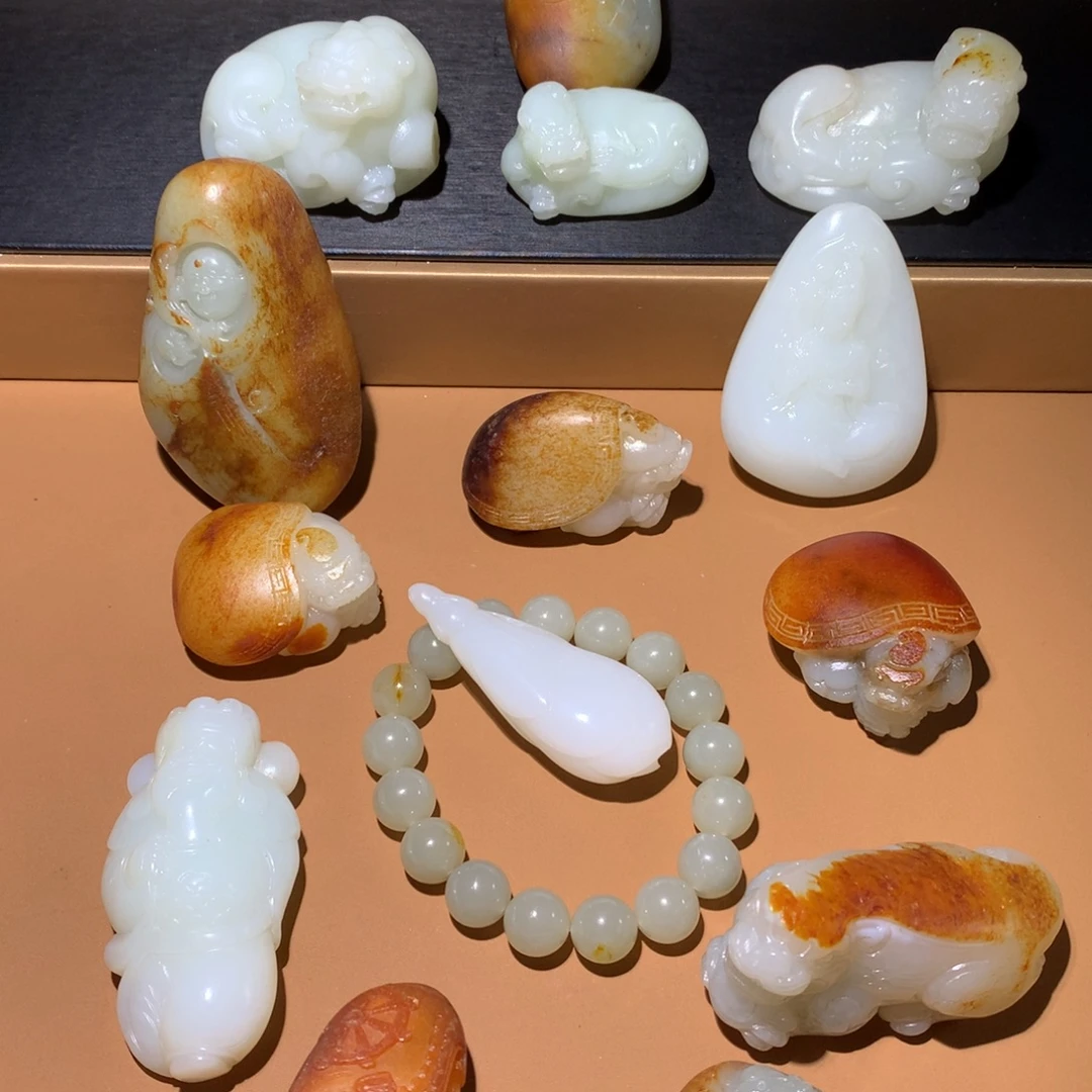 和田玉（糖玉）未镶嵌挂件