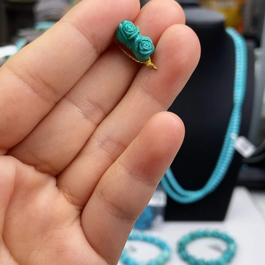 未镶嵌绿松石珠宝奇石