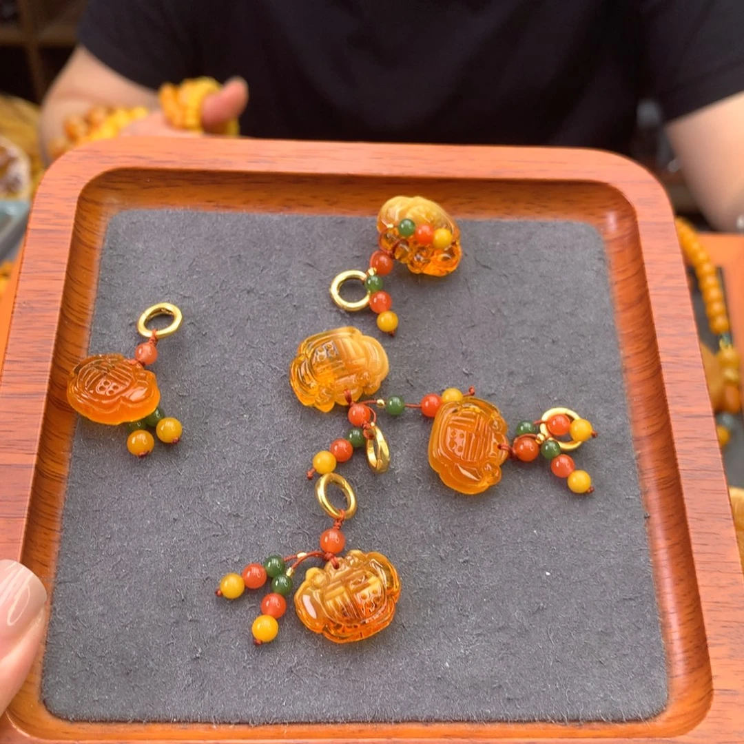 未镶嵌吊坠(不含链)琥珀多样性发一