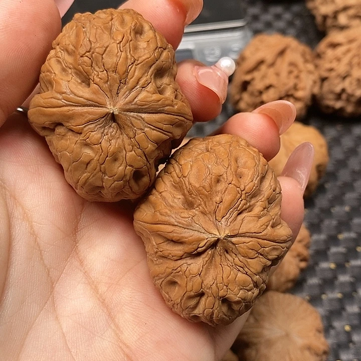披***吗吊坠文玩核桃驴打滚