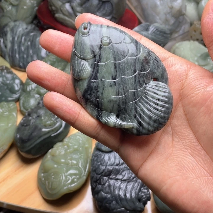 和田玉未镶嵌挂件