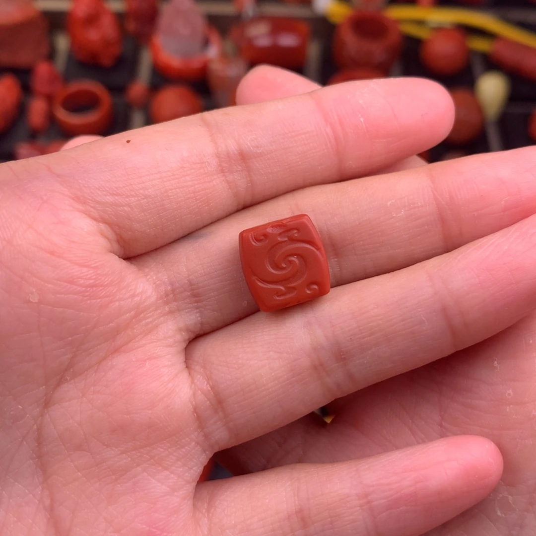 南红玛瑙未镶嵌仿古龙背云11+