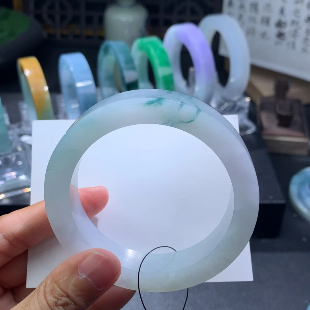 未镶嵌手镯定制翡翠一**顺