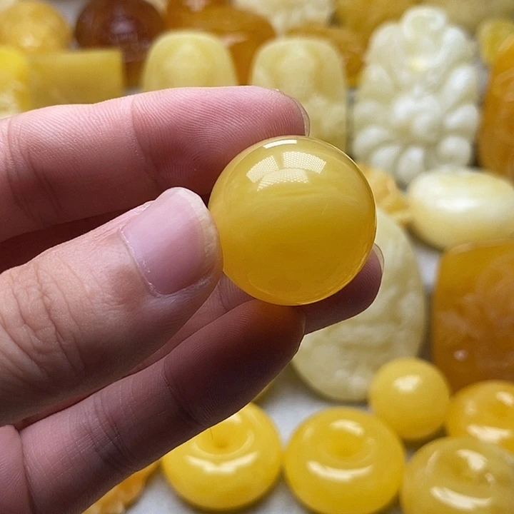 琥珀颈饰未镶嵌琥珀蜜蜡吊坠
