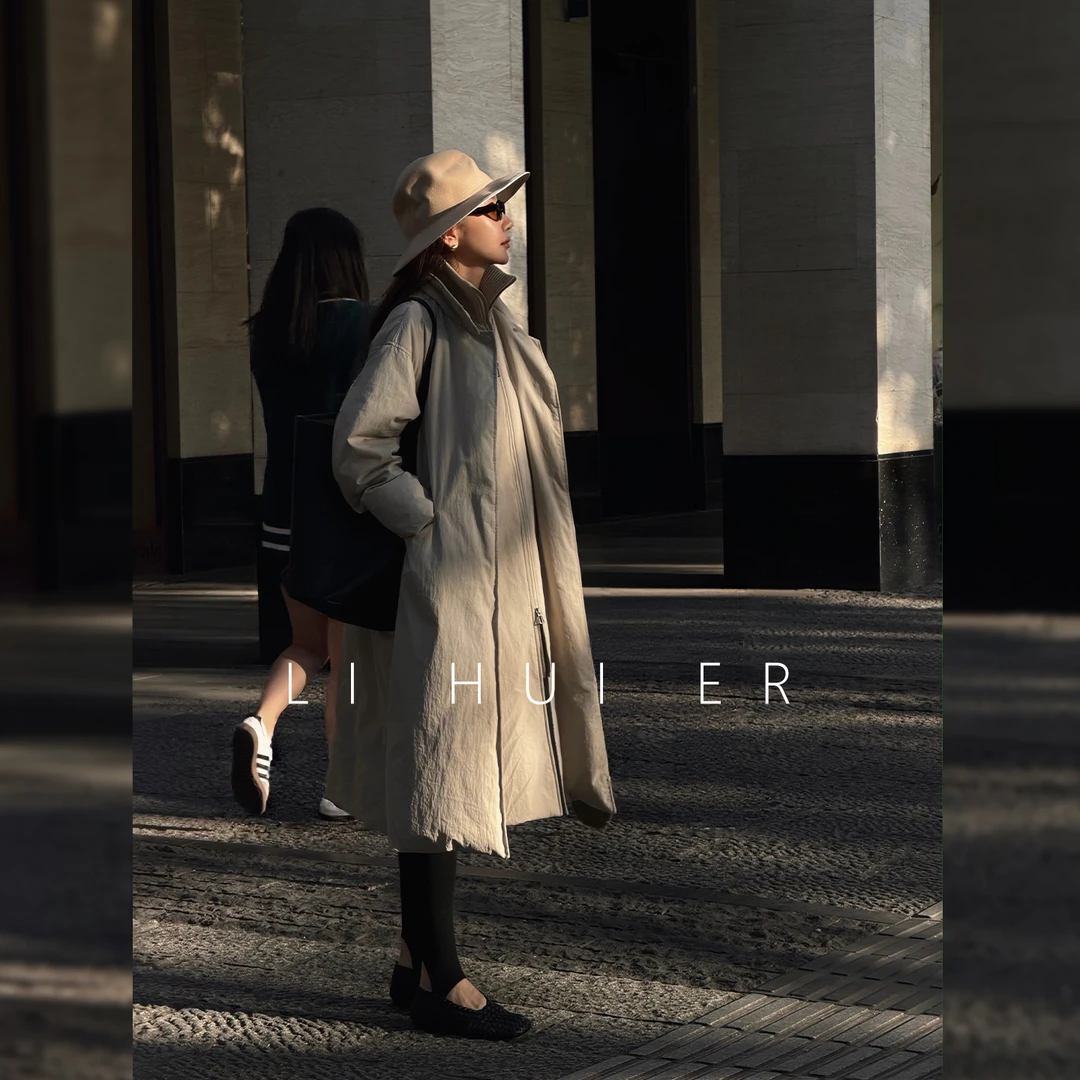 LiHuiEr李慧儿【折纸鹤】2025冬季轻奢舒适浅沙色羽绒服LL0251325