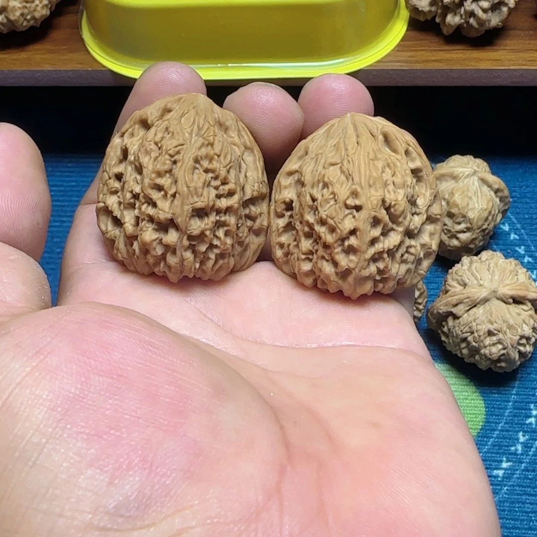 吊坠文玩核桃全品39南疆石